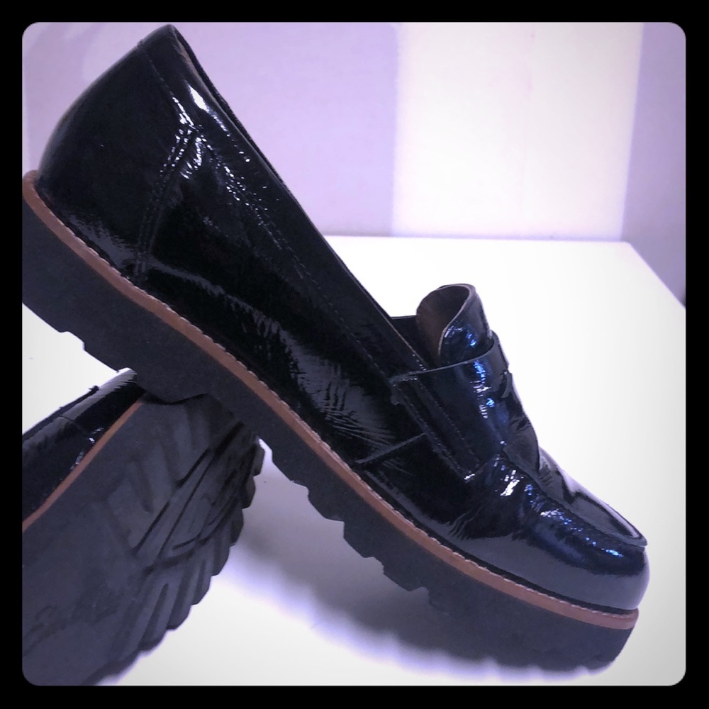 Earthies - Black Patent leather Shoes